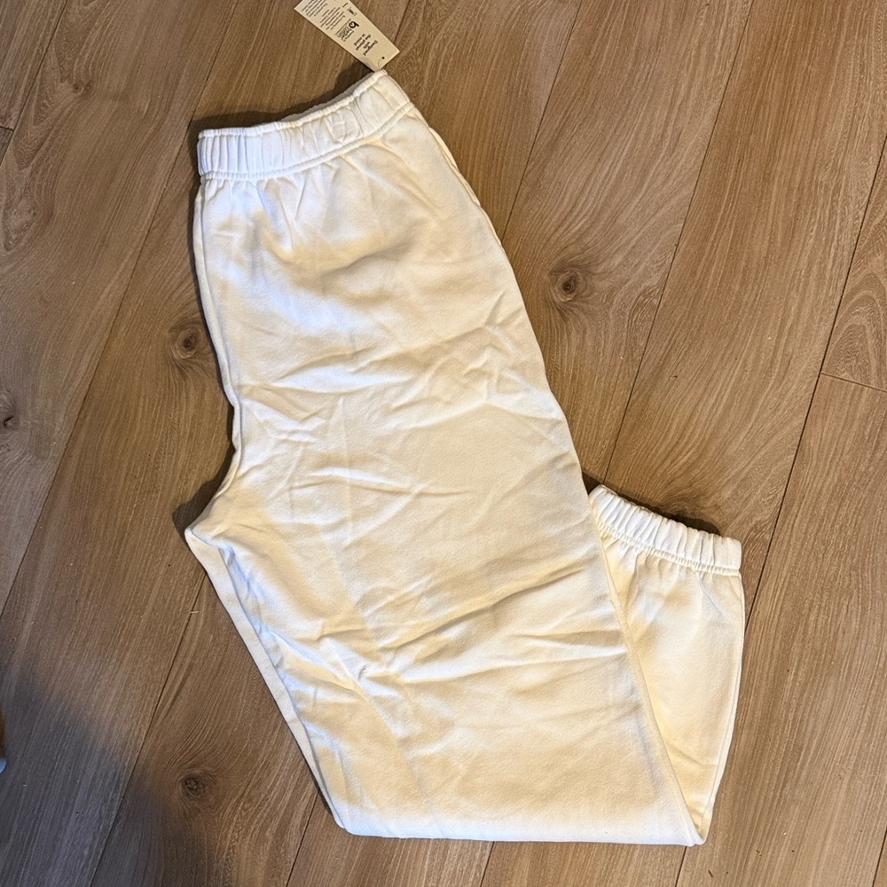 Women’s Large White Cozy Jogger Pants